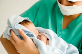 Caz șocant. Un bebeluș s-a născut cu 26 de degete